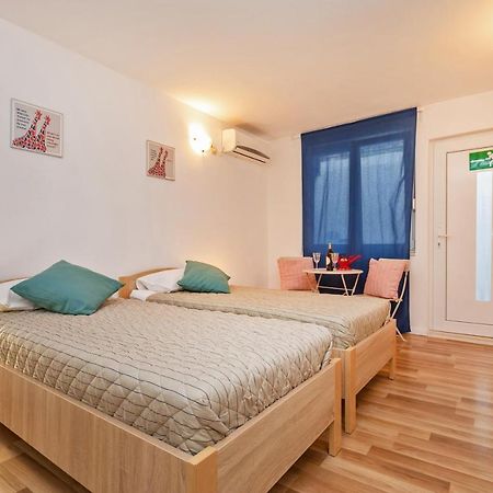 Bis Studio Apartment 3 Dubrovnik Exterior photo
